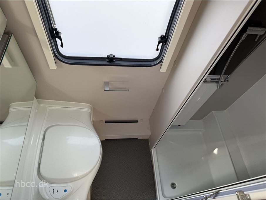 Adria Adora 573